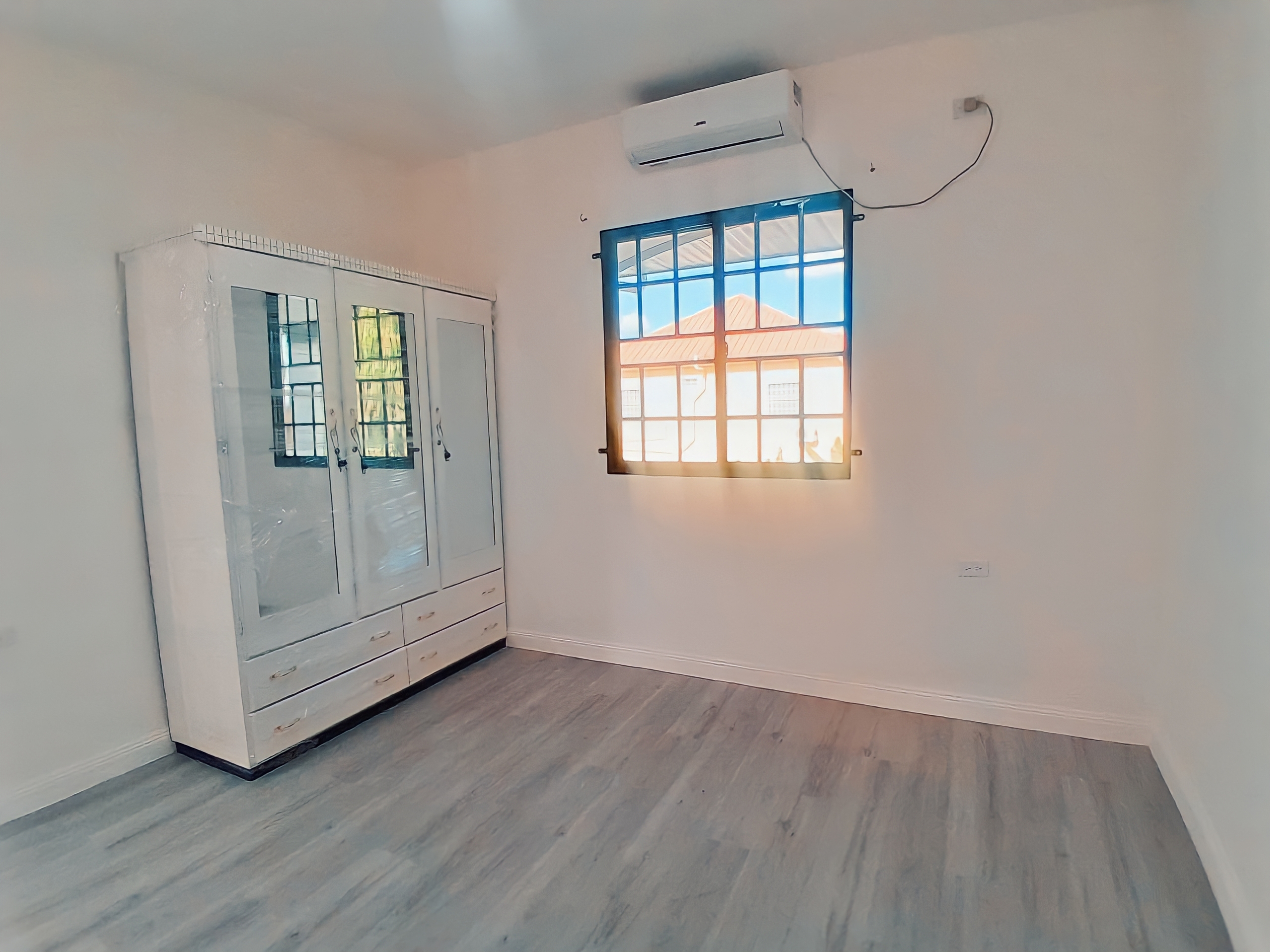 2 Bedroom Apartment, Sookia Street West, Aranguez 5