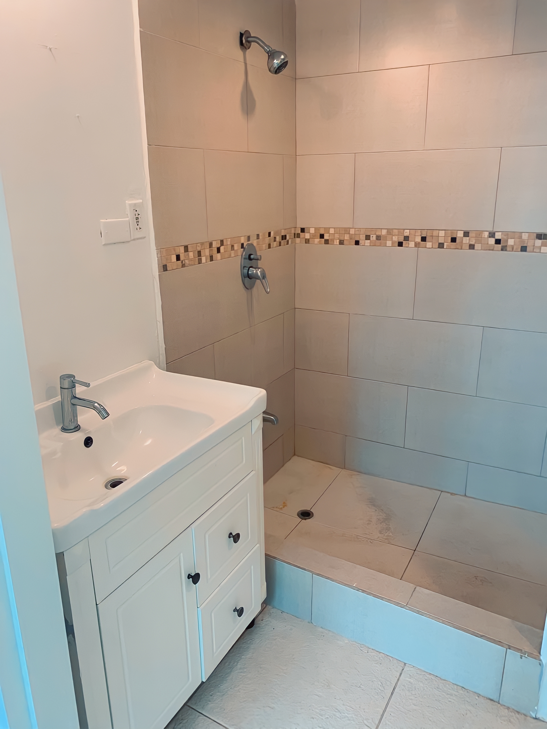 2 Bedroom Apartment, Valsayn 5
