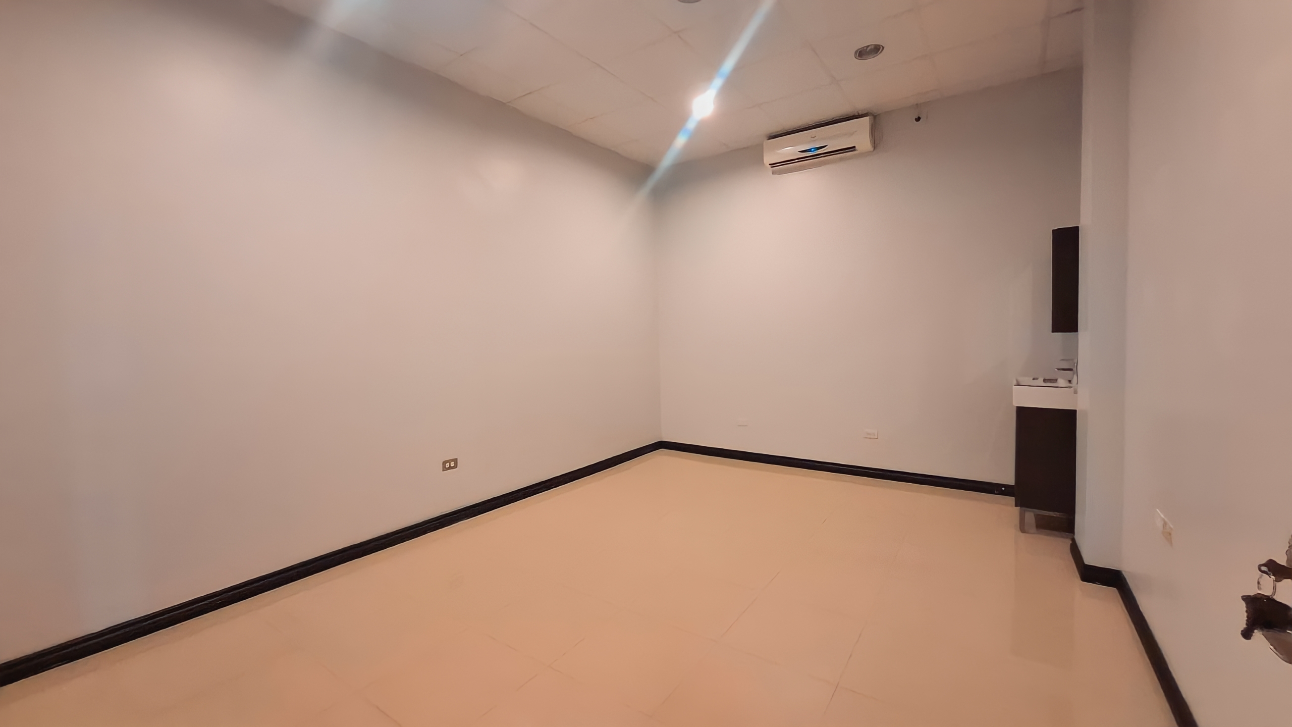 Commercial Space, Cocoyea, San Fernando 5