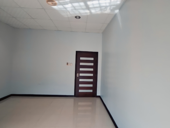 584
