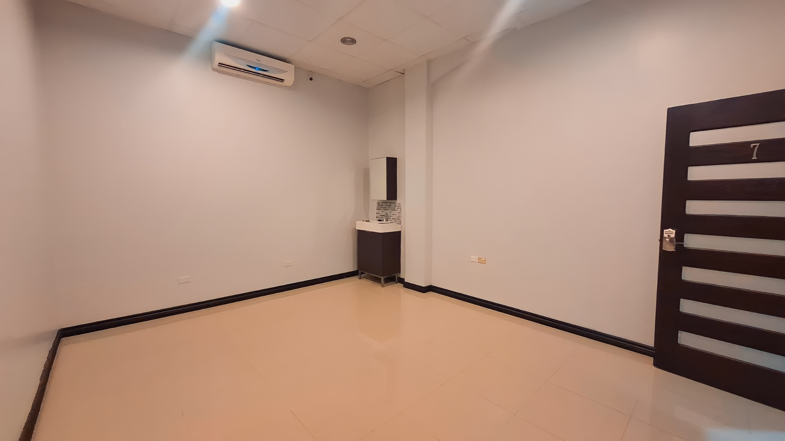 Commercial Space, Cocoyea, San Fernando 9