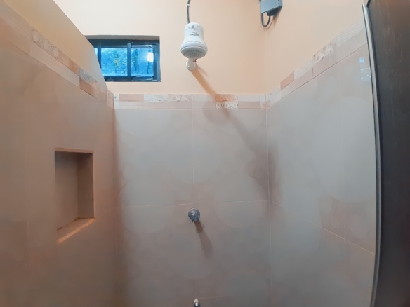 584
