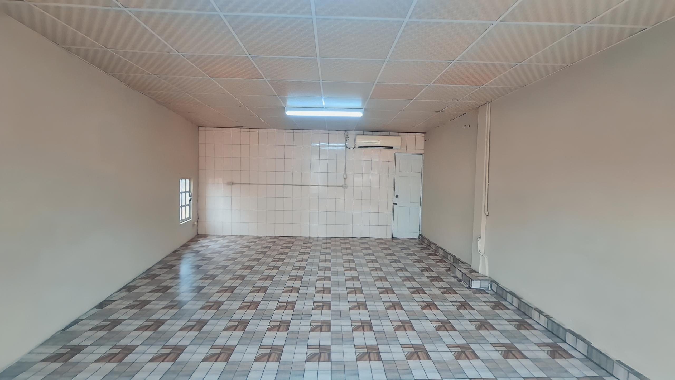 Commercial Space, Bonne Aventure Road, Gasparillo 7
